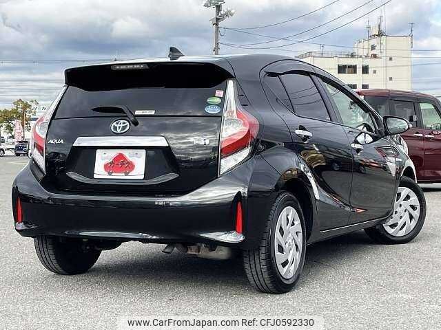 toyota aqua 2018 504928-926796 image 2