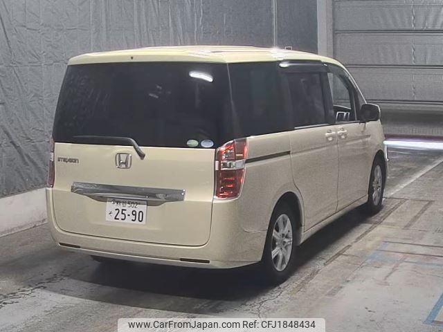 honda stepwagon 2014 CFJ1848434 image 2