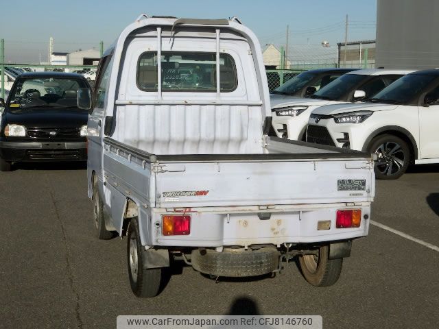 daihatsu-hijet-truck-1997-1450-car_18513fb1-04a5-419d-9762-1477ca813271