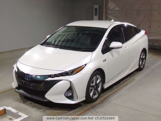 toyota prius-phv 2017 -TOYOTA--Prius PHV ZVW52-3009841---TOYOTA--Prius PHV ZVW52-3009841- image 1