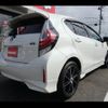 toyota aqua 2017 -TOYOTA--AQUA NHP10--6639563---TOYOTA--AQUA NHP10--6639563- image 2