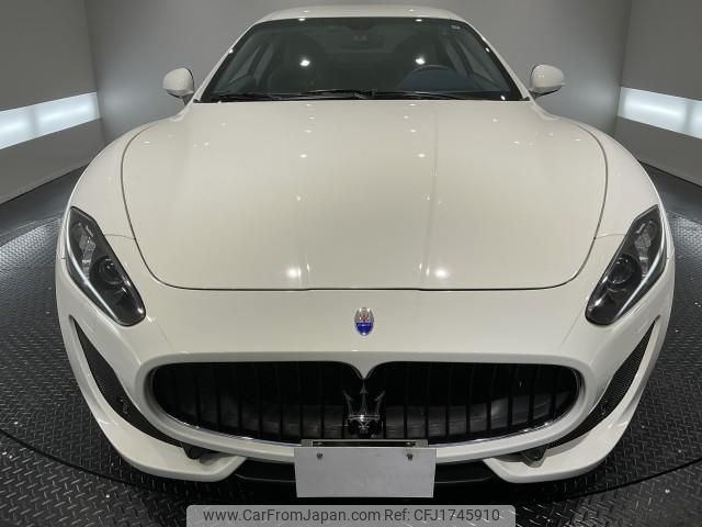 maserati granturismo 2016 CFJ1745910 image 2