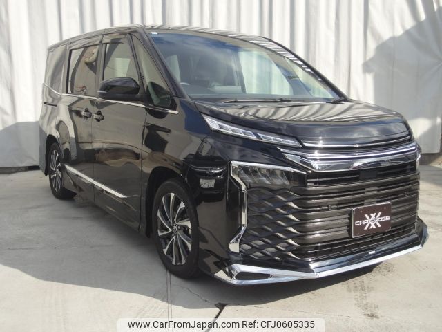 toyota voxy 2023 -TOYOTA--Voxy MZRA90W--MZRA90-0071334---TOYOTA--Voxy MZRA90W--MZRA90-0071334- image 1