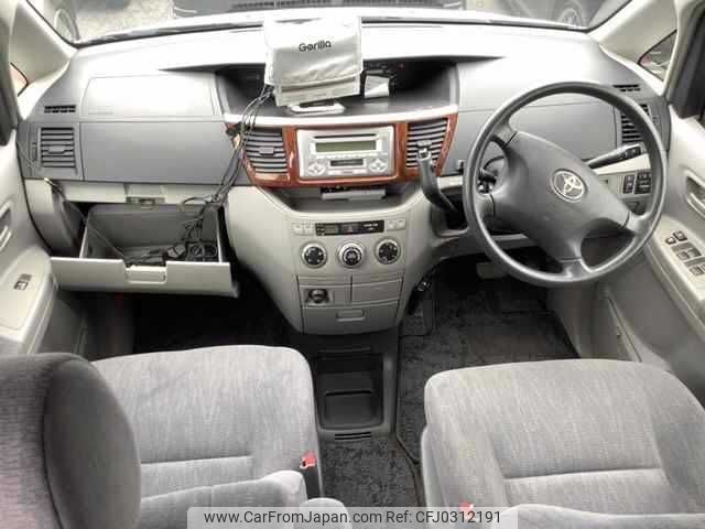 toyota noah 2003 TE2232 image 2