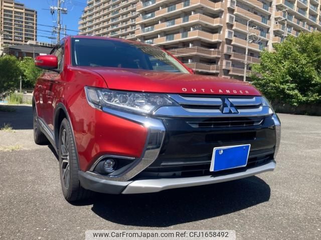 mitsubishi outlander 2017 CFJ1658492 image 1
