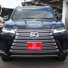 lexus lx 2022 25522416 image 8