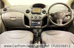 toyota vitz 2002 504928-925136