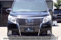 toyota esquire 2015 GOO_JP_700072025530250626003