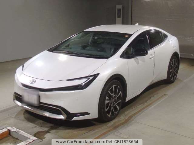 toyota prius-phv 2023 CFJ1823654 image 1