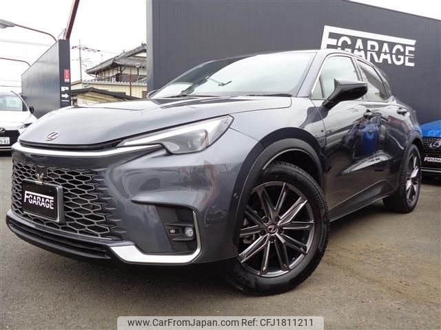 lexus lexus-lbx 2024 CFJ1811211 image 1