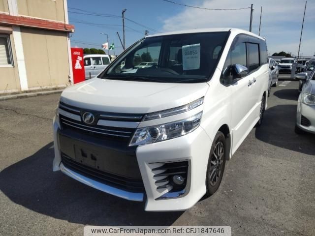 toyota voxy 2016 CFJ1847646 image 1