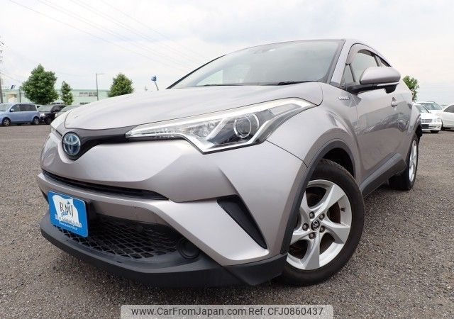 toyota c-hr 2017 N2024060410F-10 image 1