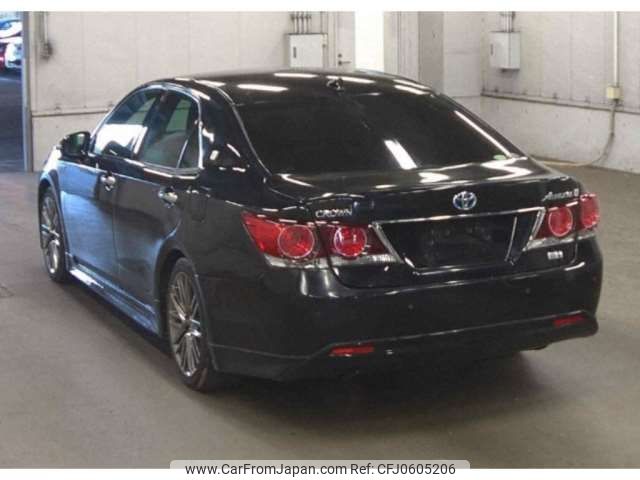 toyota crown-hybrid 2016 -TOYOTA--ｸﾗｳﾝﾊｲﾌﾞﾘｯﾄﾞ DAA-AWS210--AWS210-6110242---TOYOTA--ｸﾗｳﾝﾊｲﾌﾞﾘｯﾄﾞ DAA-AWS210--AWS210-6110242- image 2