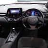 toyota c-hr 2018 quick_quick_DAA-ZYX10_2138696 image 3