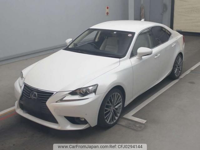 lexus is 2015 quick_quick_DAA-AVE30_5047495 image 2