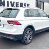 volkswagen tiguan 2018 quick_quick_5NDFGF_WVGZZZ5NZJW445624 image 18