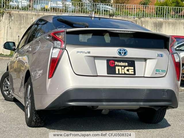 toyota prius 2016 quick_quick_DAA-ZVW55_ZVW55-8005710 image 2