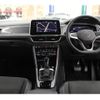 volkswagen t-roc 2023 CFJ1572306 image 3