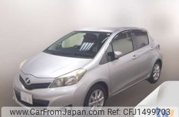 toyota vitz 2012 CFJ1499703
