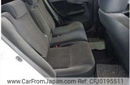 toyota corolla-fielder 2011 NIKYO_KK29689