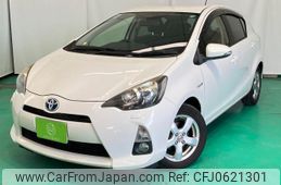 toyota aqua 2013 -TOYOTA 【名変中 】--AQUA NHP10--6139682---TOYOTA 【名変中 】--AQUA NHP10--6139682-