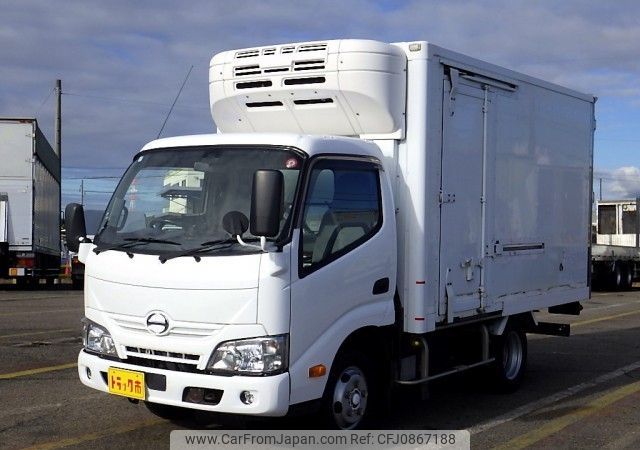 hino dutro 2017 N9024090085F-90 image 1