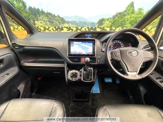 toyota voxy 2017 -TOYOTA--Voxy DBA-ZRR80W--ZRR80-0337549---TOYOTA--Voxy DBA-ZRR80W--ZRR80-0337549- image 2