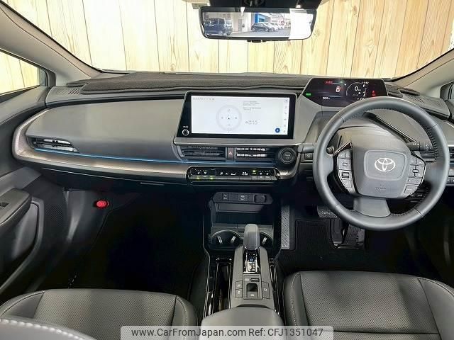 toyota prius 2023 quick_quick_6AA-MXWH60_MXWH60-4012674 image 2