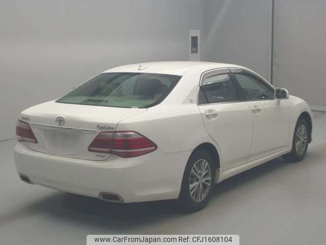 toyota crown 2012 CFJ1608104 image 2
