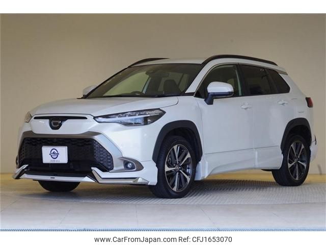 toyota corolla-cross 2023 CFJ1653070 image 1