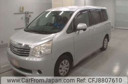 toyota noah 2010 -TOYOTA--Noah DBA-ZRR70G--ZRR70-0329229---TOYOTA--Noah DBA-ZRR70G--ZRR70-0329229-