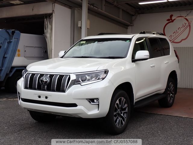 toyota land-cruiser-prado 2022 24340604 image 1