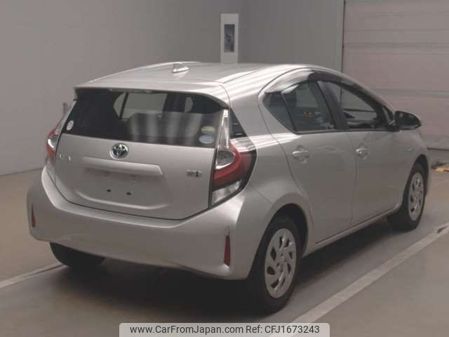 toyota aqua 2018 CFJ1673243 image 2