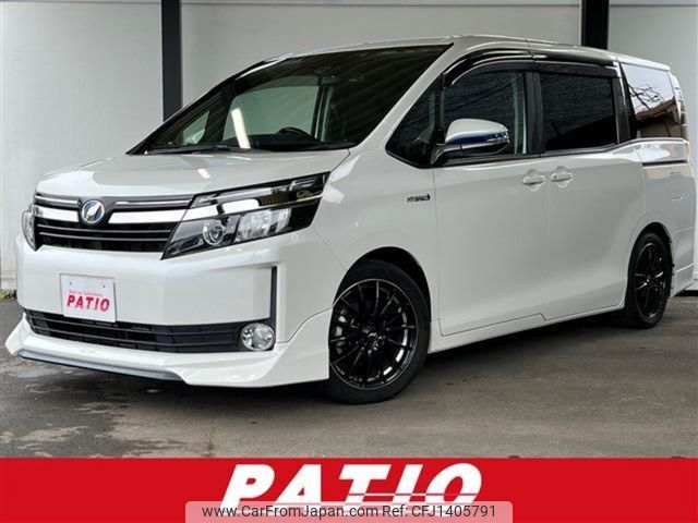 toyota voxy 2017 CARSENSOR_JP_AU6432067105 image 1