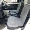 nissan clipper-truck 2017 23948 image 8