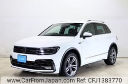 volkswagen tiguan 2018 CFJ1383770