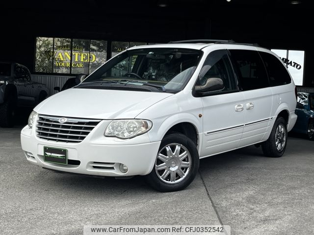 chrysler grand-voyager 2006 -CHRYSLER--Chrysler Grand Voyage GF-RG33L--1C8GHB1R05Y545302---CHRYSLER--Chrysler Grand Voyage GF-RG33L--1C8GHB1R05Y545302- image 1