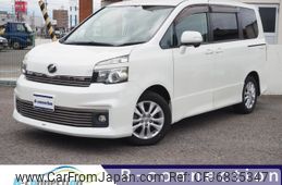 toyota voxy 2010 CFJ6835347