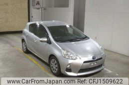 toyota aqua 2012 CFJ1509622