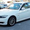 bmw 3-series 2010 8 image 12