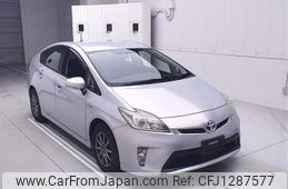 toyota prius 2013 -TOYOTA--Prius ZVW30-5646842---TOYOTA--Prius ZVW30-5646842-