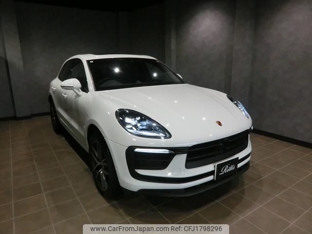 porsche macan 2023 CFJ1798296 image 1