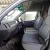 toyota hiace-van 2006 GOO_JP_700120021230250512001 image 7