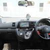 toyota wish 2009 646828-Y2025050088F-21 image 9
