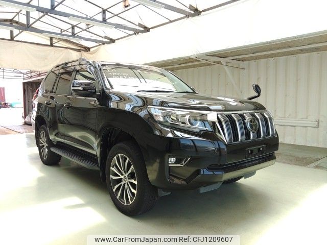 toyota land-cruiser-prado 2018 ENHANCEAUTO_1_ea300250 image 1