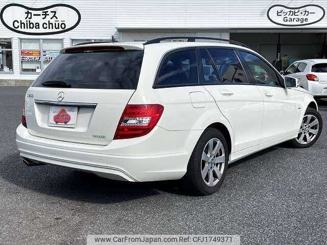 mercedes-benz c-class 2012 CFJ1749371 image 2