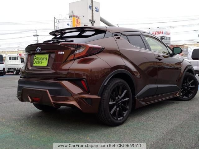 toyota c-hr 2017 -TOYOTA--C-HR DAA-ZYX10--ZYX10-2035360---TOYOTA--C-HR DAA-ZYX10--ZYX10-2035360- image 2