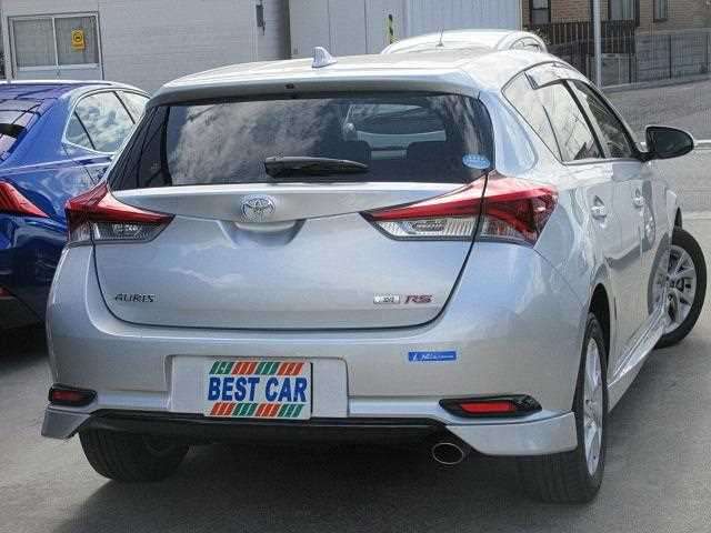toyota auris 2015 2455216-155153 image 1