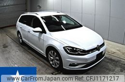 volkswagen golf-variant 2017 -VOLKSWAGEN--VW Golf Variant AUCHP--WVWZZZAURJP504100---VOLKSWAGEN--VW Golf Variant AUCHP--WVWZZZAURJP504100-