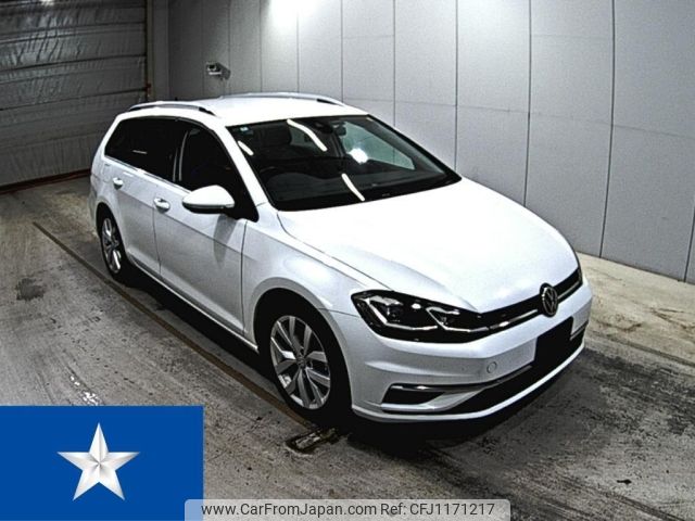 volkswagen golf-variant 2017 -VOLKSWAGEN--VW Golf Variant AUCHP--WVWZZZAURJP504100---VOLKSWAGEN--VW Golf Variant AUCHP--WVWZZZAURJP504100- image 1